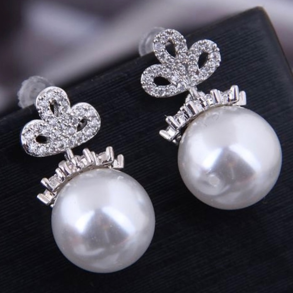 Beautiful party, bridal, or dance faux Pearl and rhinestone earrings